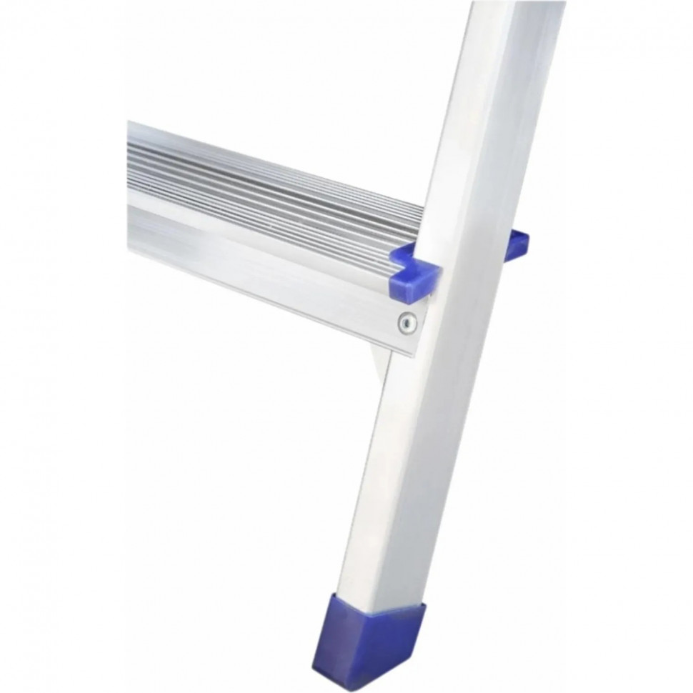 Стремянка алюминиевая 3 ступени TARKO 04103e