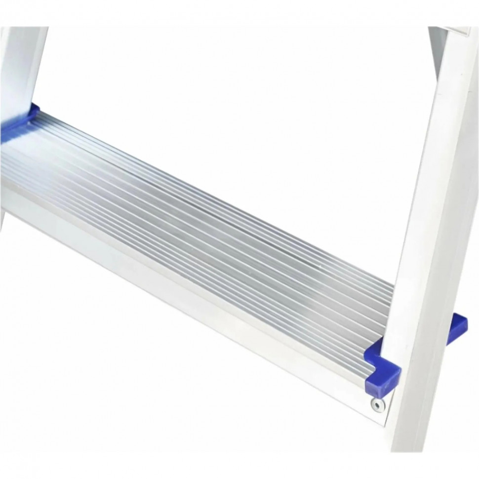 Стремянка алюминиевая 3 ступени TARKO 04103e