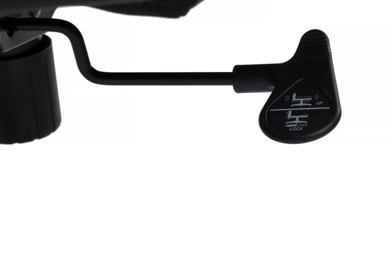 Кресло Leon-M RCH B916C Черный