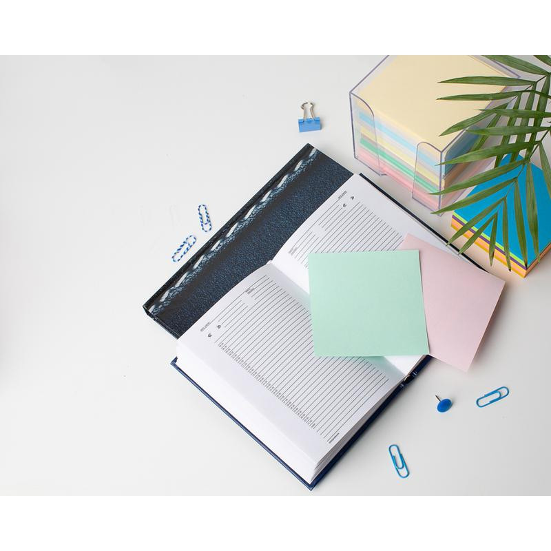 Блок для записей в подставке ATTACHE ЭКОНОМ в стакане 9х9х9 цветной 65-80г