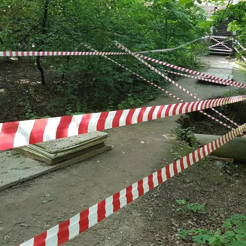 Лента оградительная красно-белая 50мм х100м, 6шт/уп