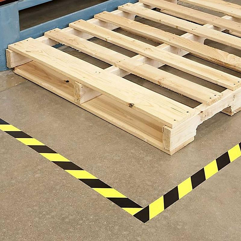 Лента для разметки ПВХ желто-черный 50ммx50м Лента для разметки ПВХ желто-черный 50ммx50м