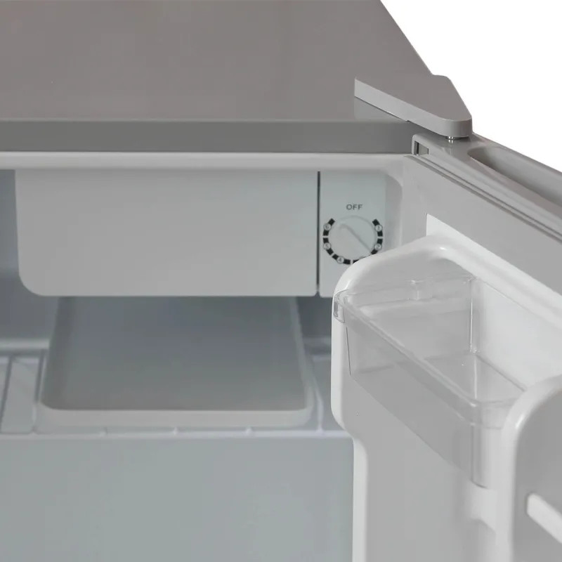 Холодильник Бирюса М50, однокамерный, 45 л, металлик