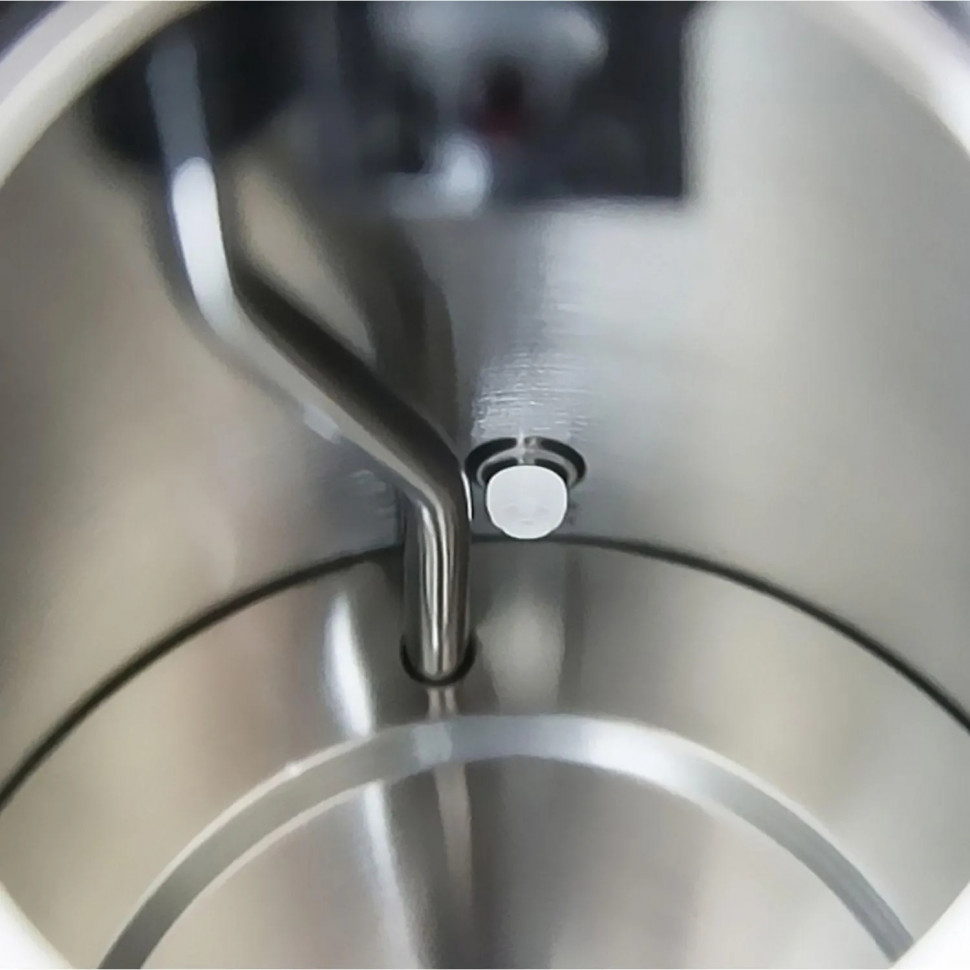 Чайник Pioneer KE565M, черный