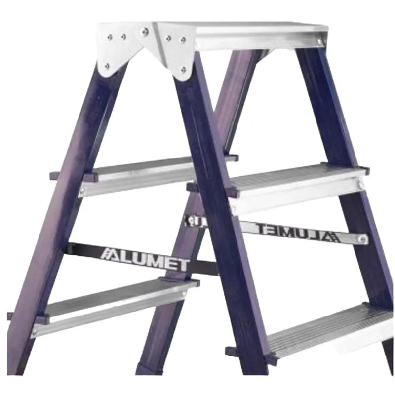 Стремянка Алюмет двухсторонняя стальная с алюмин. ступенями 3 ст. MD8203