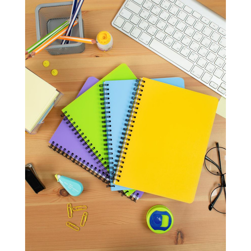 Бизнес-тетрадь А5,96л,кл,спир,пласт,тон.бл. Attache Bright colours Сиренев Бизнес-тетрадь А5,96л,кл,спир,пласт,тон.бл. Attache Bright colours Сиренев