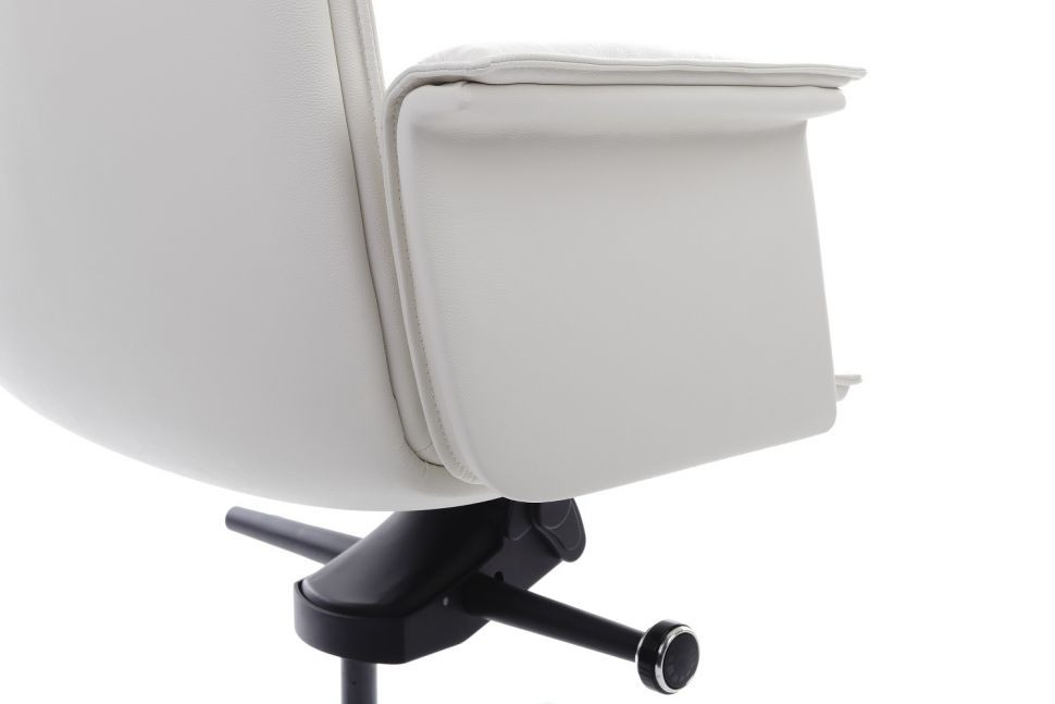 Кресло Rubens A1819-2 Белый (6207) натуральная кожа 68*68*119-125