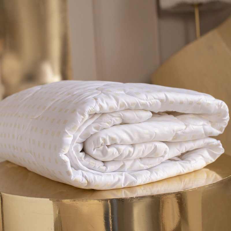 Одеяло Luscan 140х205 стеган, 350гр/м2 (иск. леб. пух/тик ПЭ), бел. шашечки